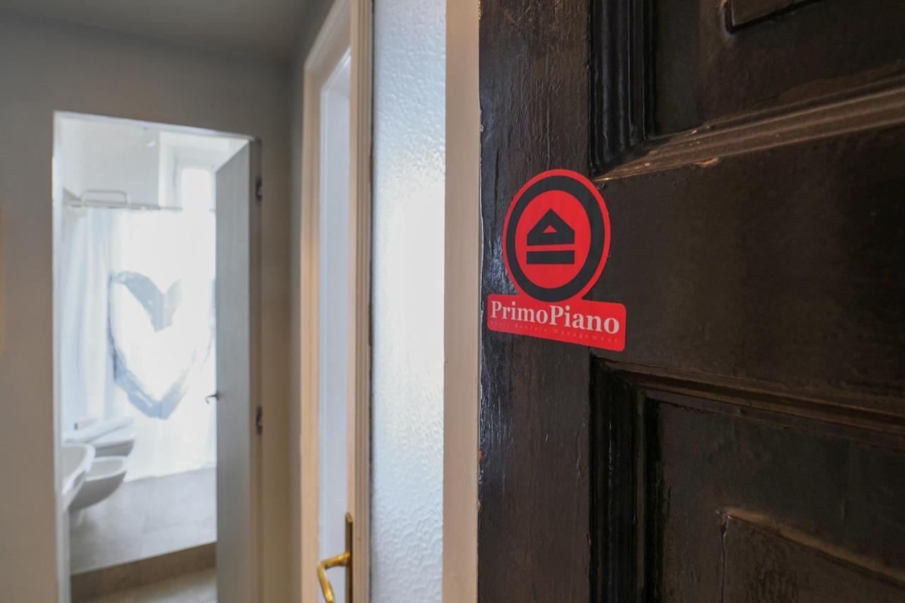 Primopiano - Giacosa Apartment Milan Bagian luar foto