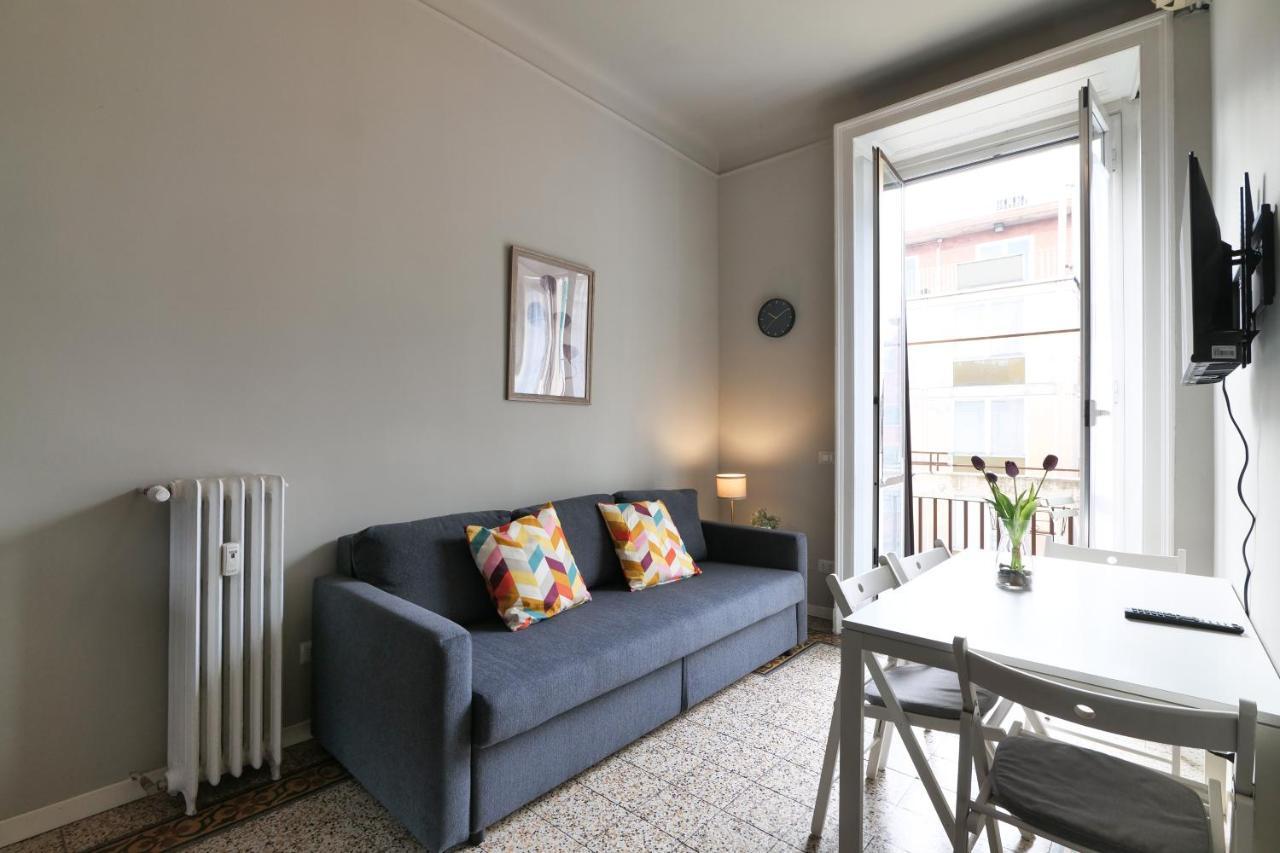 Primopiano - Giacosa Apartment Milan Bagian luar foto