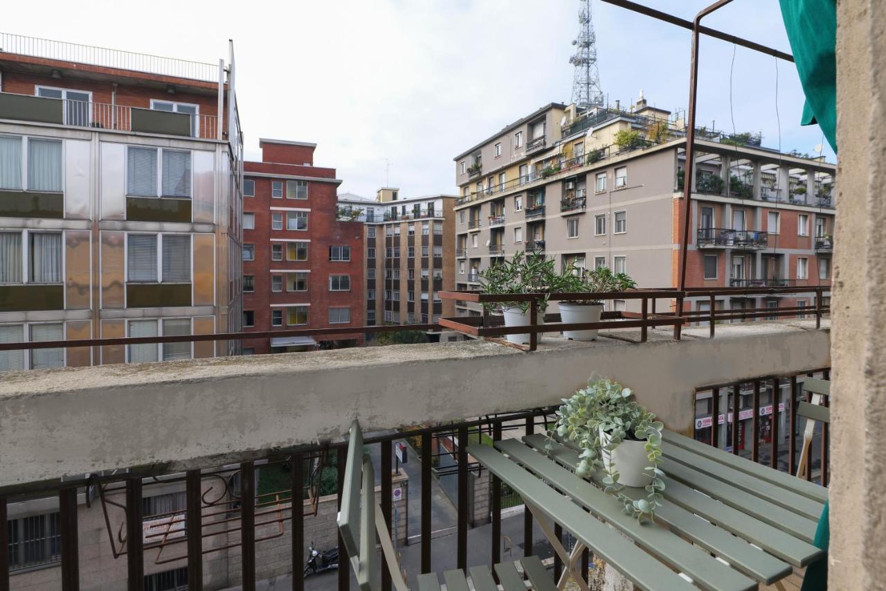 Primopiano - Giacosa Apartment Milan Bagian luar foto