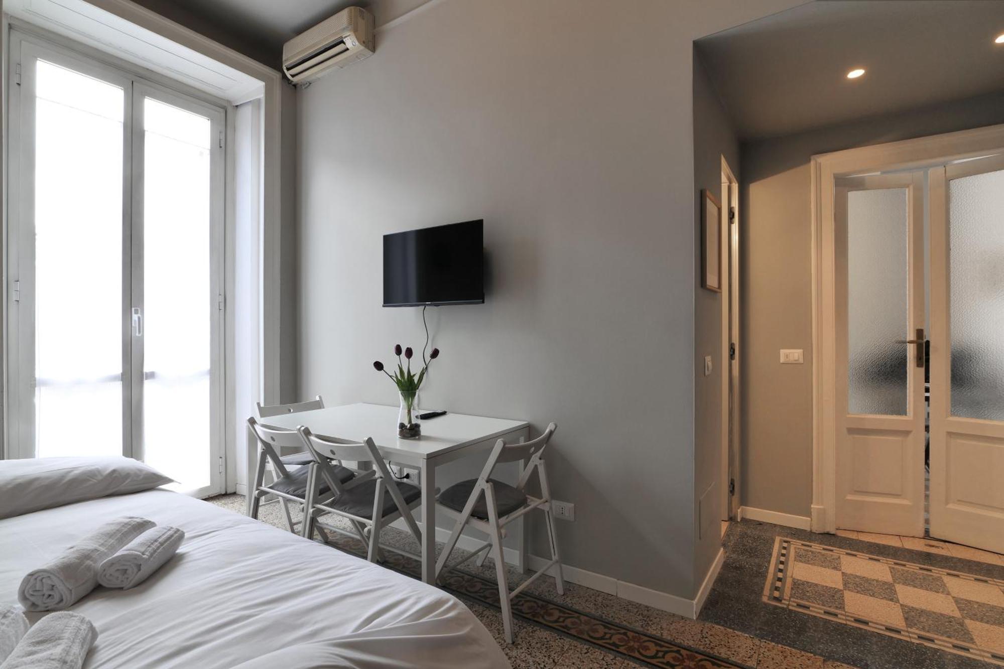 Primopiano - Giacosa Apartment Milan Bagian luar foto